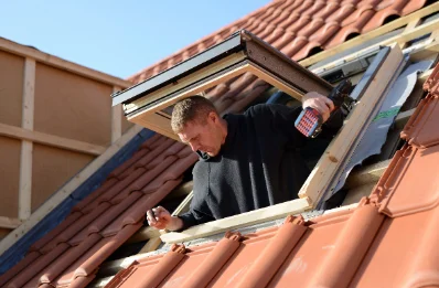 Pose de fenêtres de toit Velux à Durningen